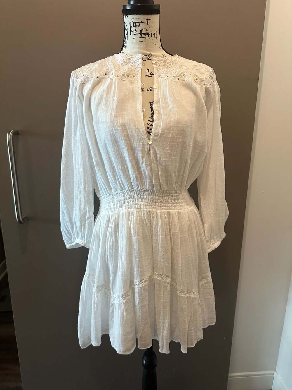 🪽Zara White Gauze Eyelet Embroidered Long Sleeve Mini Dress L